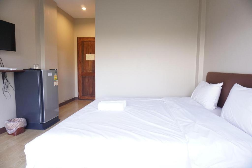Chompu Nakarin Apartment Trang Zewnętrze zdjęcie