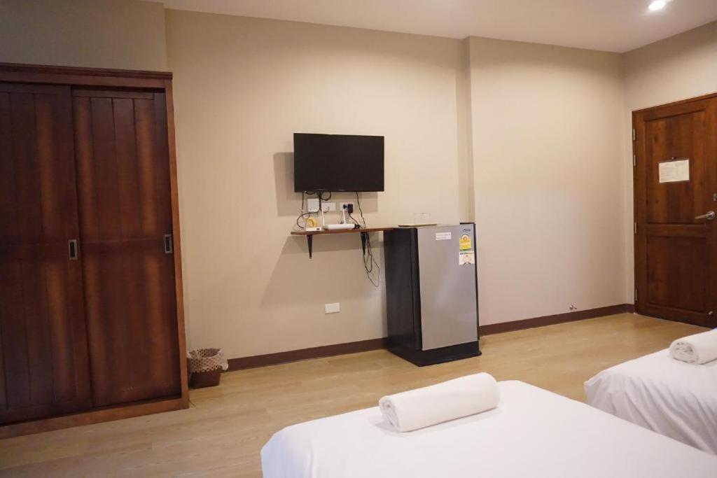 Chompu Nakarin Apartment Trang Zewnętrze zdjęcie