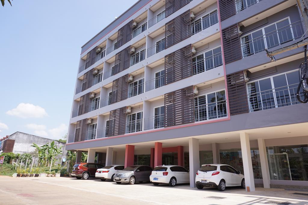 Chompu Nakarin Apartment Trang Zewnętrze zdjęcie