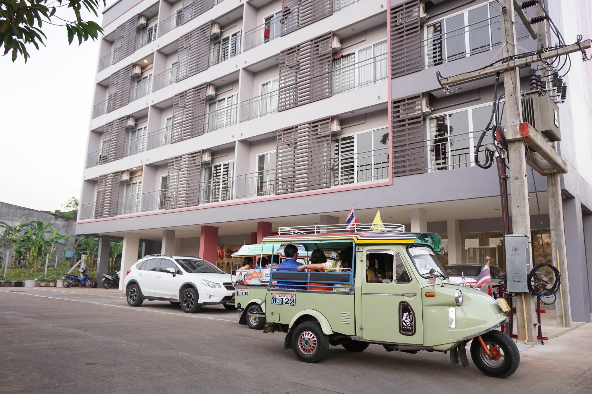 Chompu Nakarin Apartment Trang Zewnętrze zdjęcie